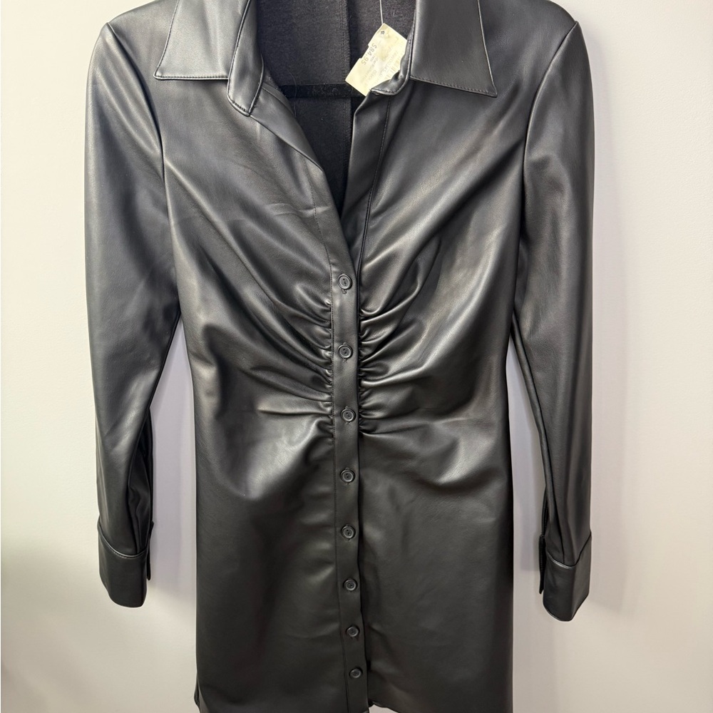 Elegant Black Leather Jacket BWT